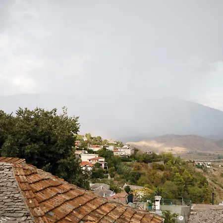 Rest & View * Gjirokastra
